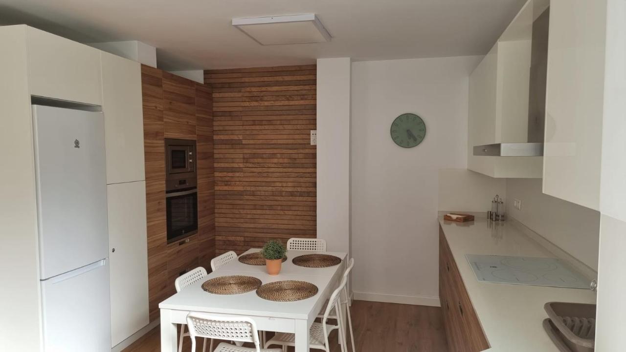 Piso Centrico Reformado / Apartment In The Center Nerja Buitenkant foto