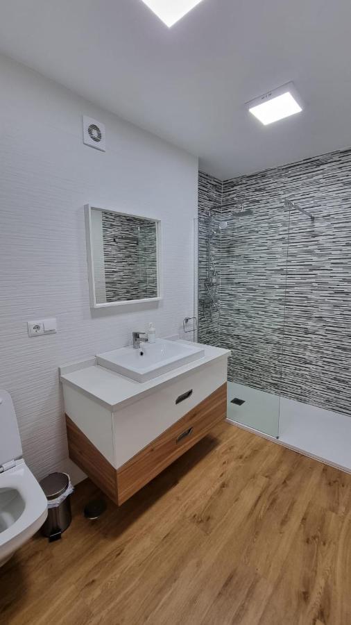 Piso Centrico Reformado / Apartment In The Center Nerja Buitenkant foto